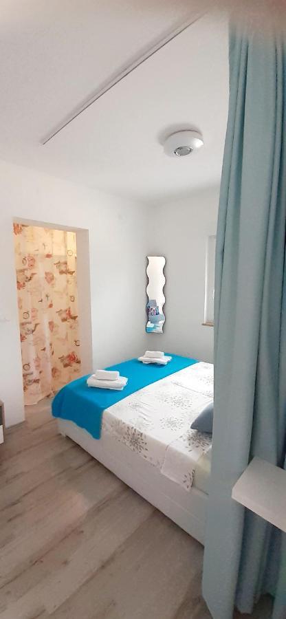 Lennida Studio Apartman With Free Parking Kavran Buitenkant foto