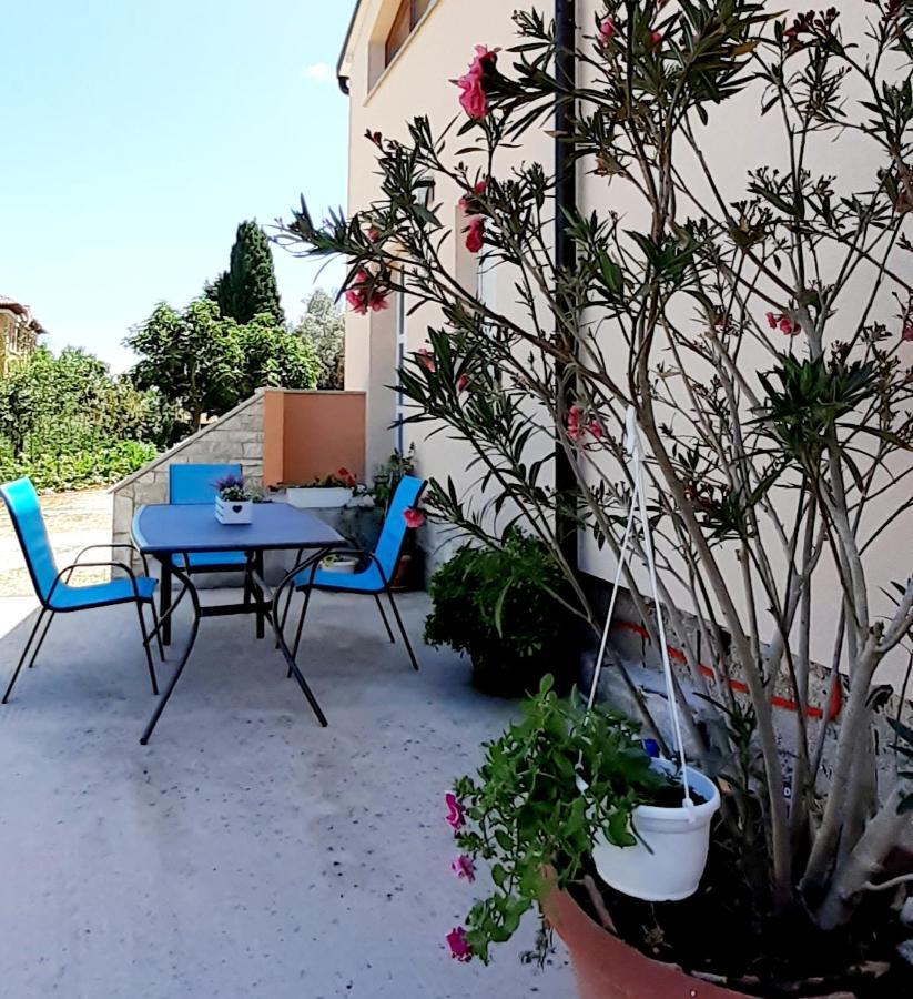 Lennida Studio Apartman With Free Parking Kavran Buitenkant foto
