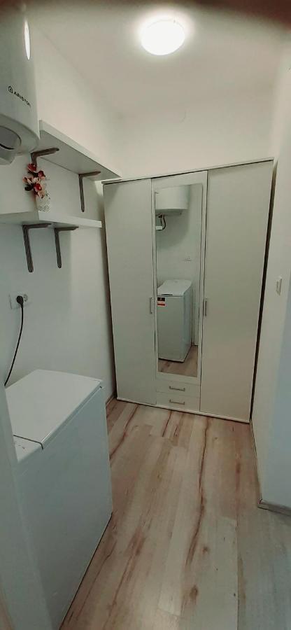 Lennida Studio Apartman With Free Parking Kavran Buitenkant foto