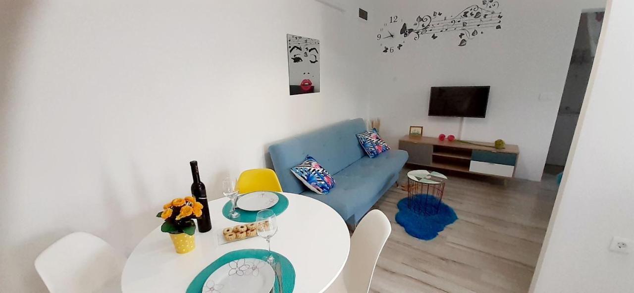 Lennida Studio Apartman With Free Parking Kavran Buitenkant foto
