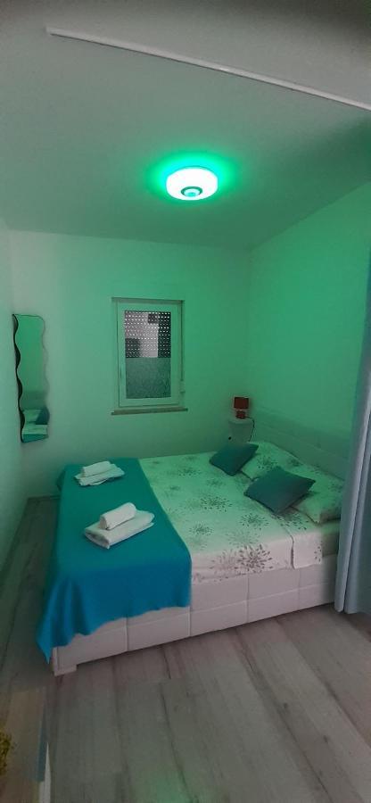 Lennida Studio Apartman With Free Parking Kavran Buitenkant foto