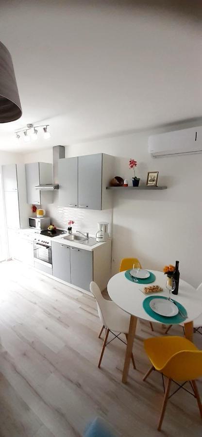 Lennida Studio Apartman With Free Parking Kavran Buitenkant foto