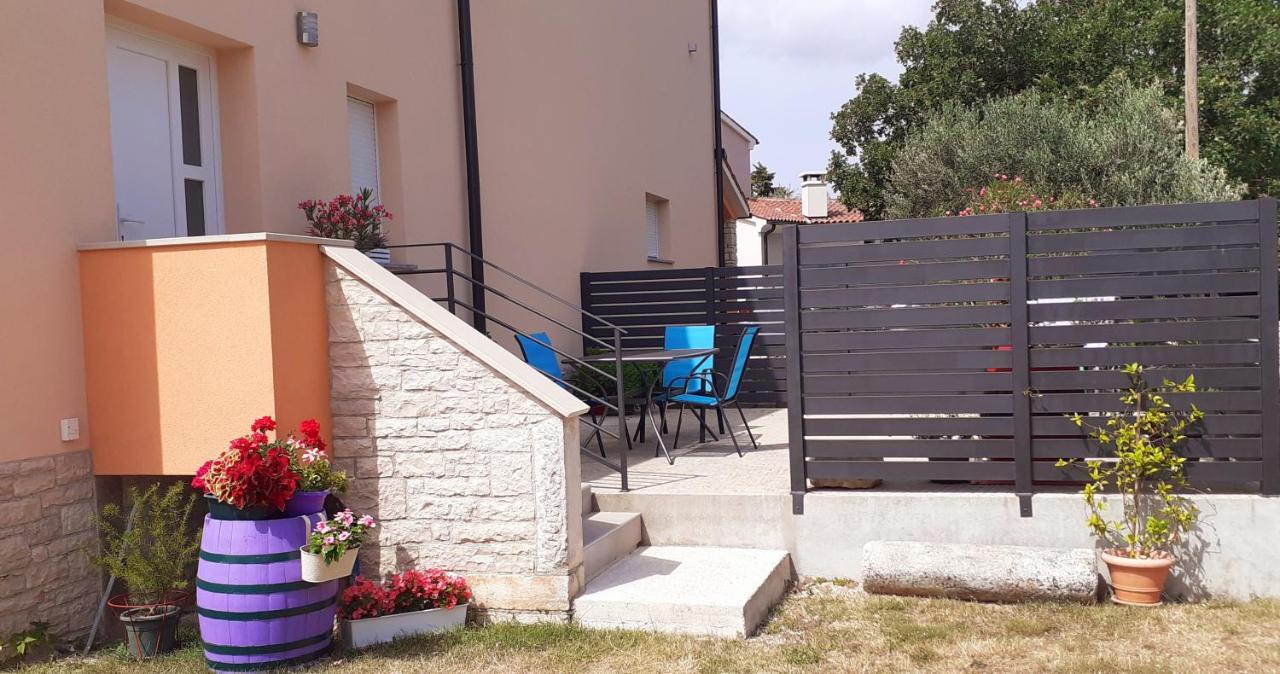 Lennida Studio Apartman With Free Parking Kavran Buitenkant foto